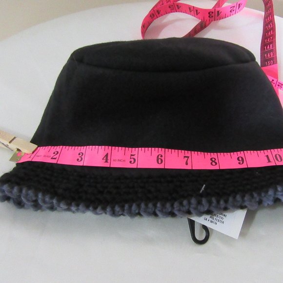 Knit Hat - Felt Lining - Picture 11 of 11